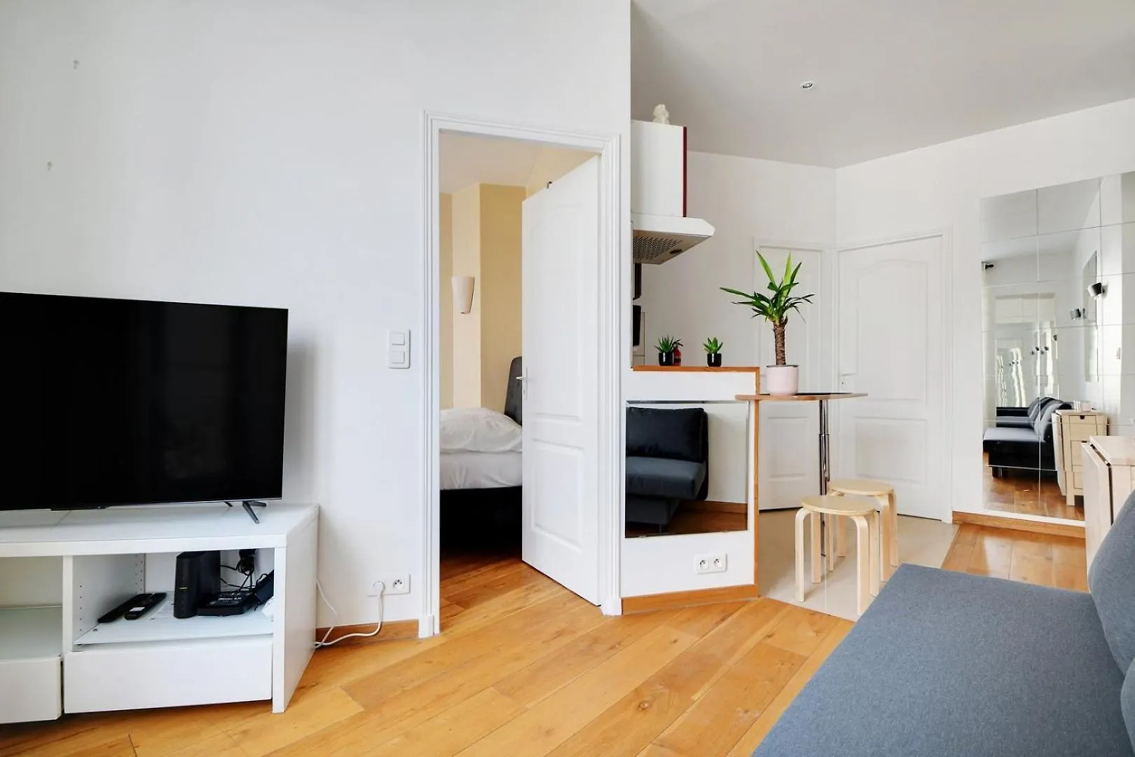 Daire Guestready - Bel Apt. Pres Du Mur Des Je T'Aime Paris